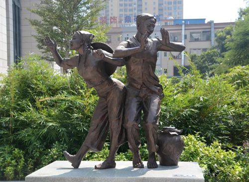 雕塑是如何產生的? 雕塑是如何產生的?