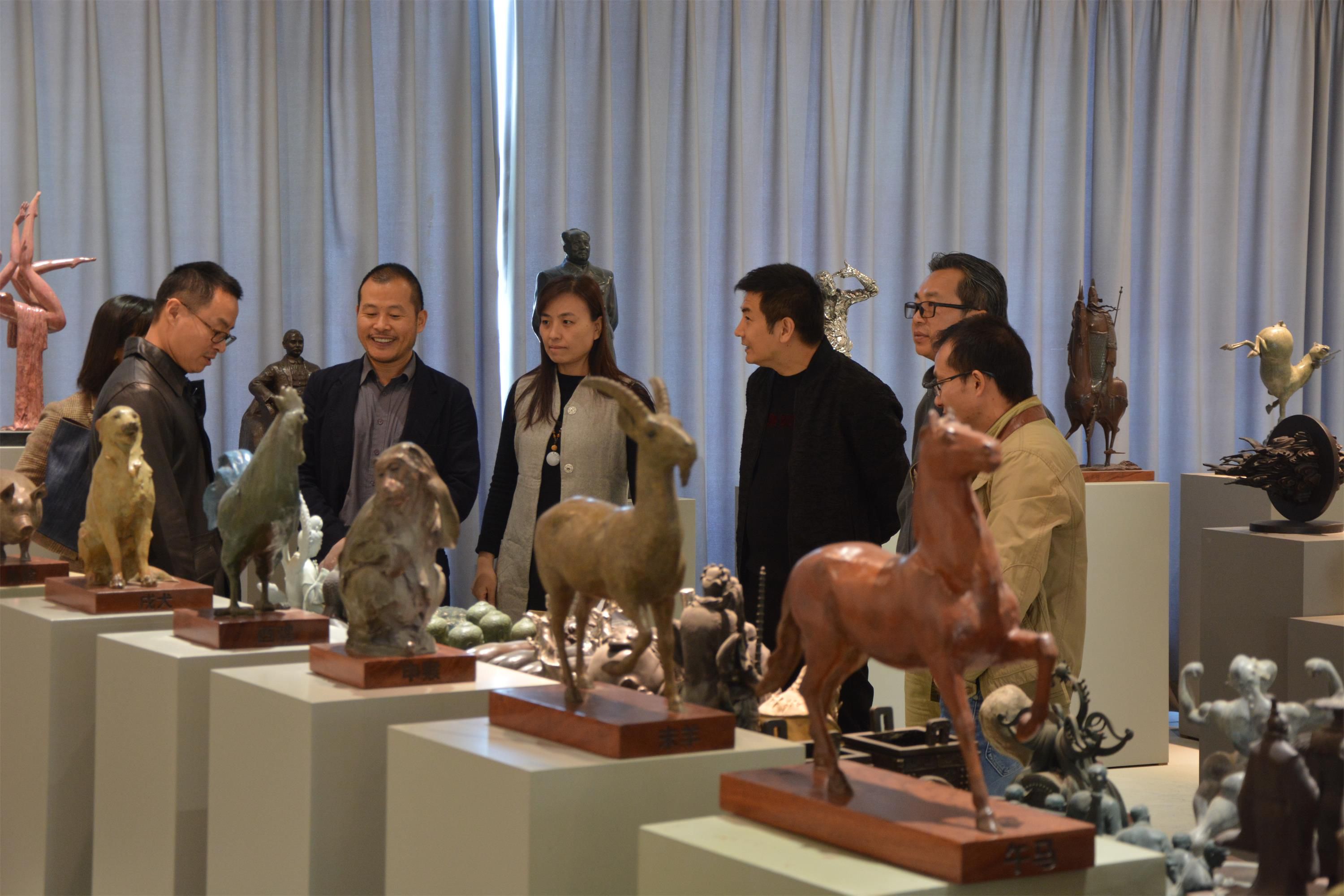 青鋼鑄銅 青鋼鑄銅