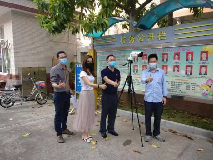 廣州晉凱雕塑公司:確保復(fù)學(xué)后防疫安全,化龍為這5所學(xué)校送來“測溫神器” 廣州晉凱雕塑公司:確保復(fù)學(xué)后防疫安全,化龍為這5所學(xué)校送來“測溫神器”